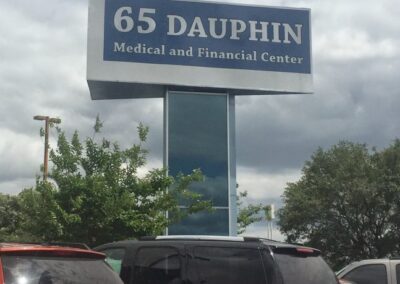 65 Dauphin